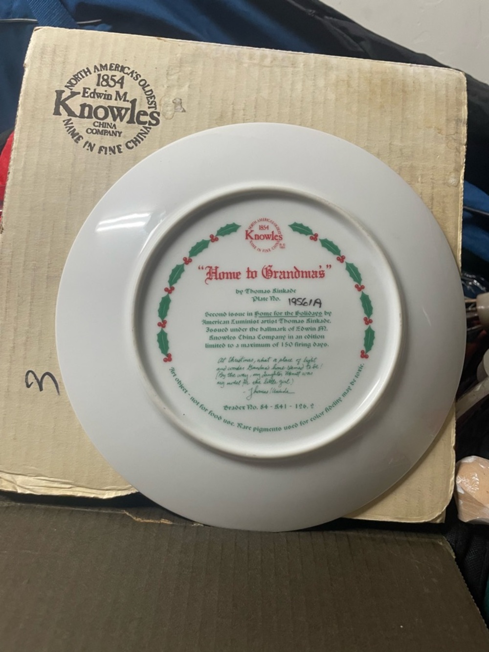 Edwin M. Knowles "Home to Grandma's" Decorative Plate - White with Green & Red